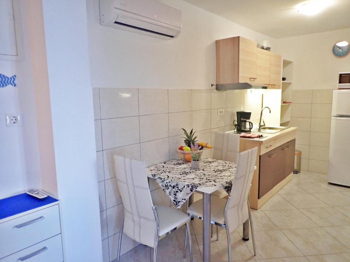 Apartments Lilly By The Sea Baric Draga Luaran gambar