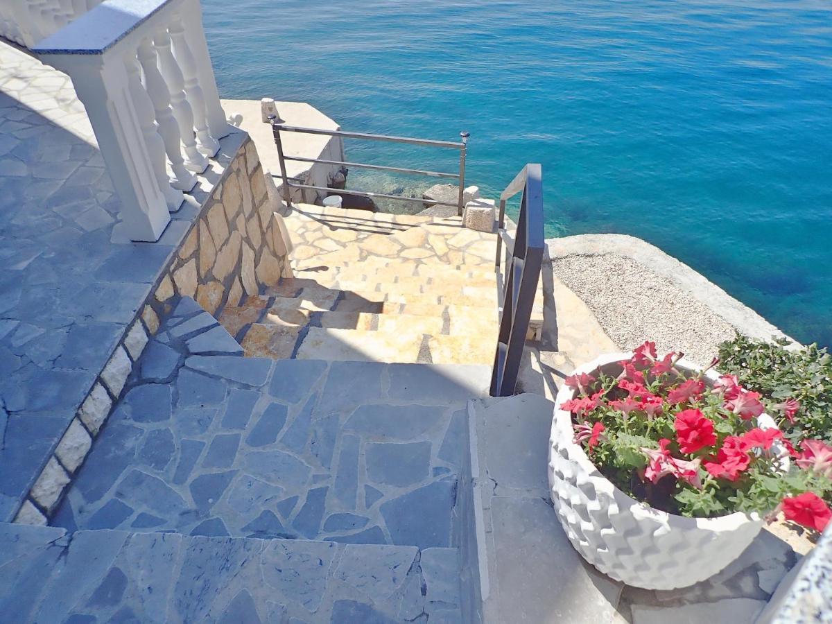 Apartments Lilly By The Sea Baric Draga Luaran gambar